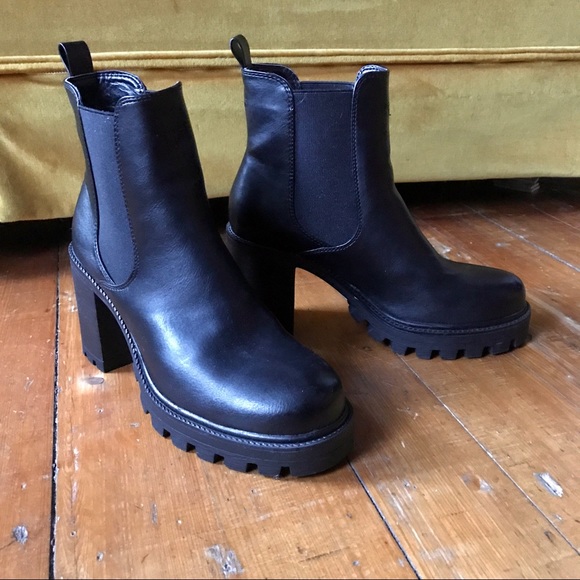 NWOT Steve Madden Ankle Boots size 38 - Picture 2 of 11